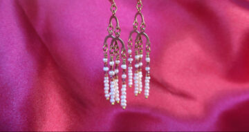 pearls garnet earrings pair of earrings